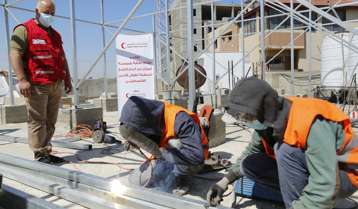 Gaza’s Al-Quds Hospital Provided With Solar Power From Qatar Red Crescent Society